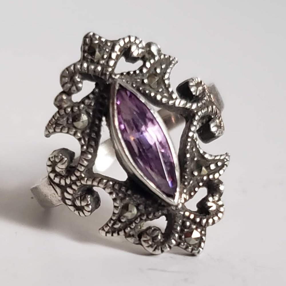 925 STERLING Silver AMETHYST Marcasite Marquise Cut Navette Ring 7 - 7.25 Lacy